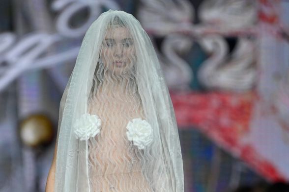 Prozirna vjenčanica Jelena Geštakovski i brenda y/GIA na BIPA Fashion.hr-u - 3