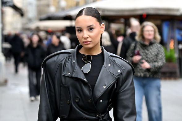 Koža od glave do pete u efektnom izdanju tamnokose ljepotice - 5