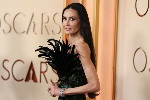 Demi Moore na 98. Oscarima u Gucci haljini