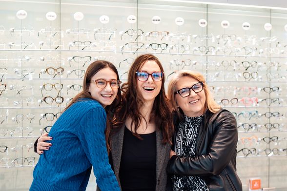 Ella Kolaković, Iva Kolaković i Branka Golub