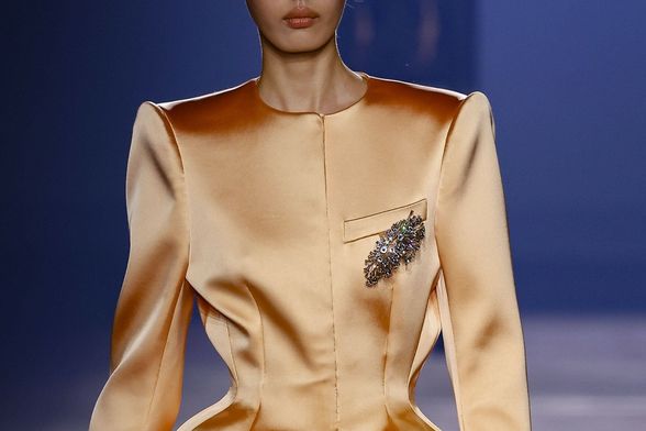 Broševi su bili čest prizor na modnim pistama