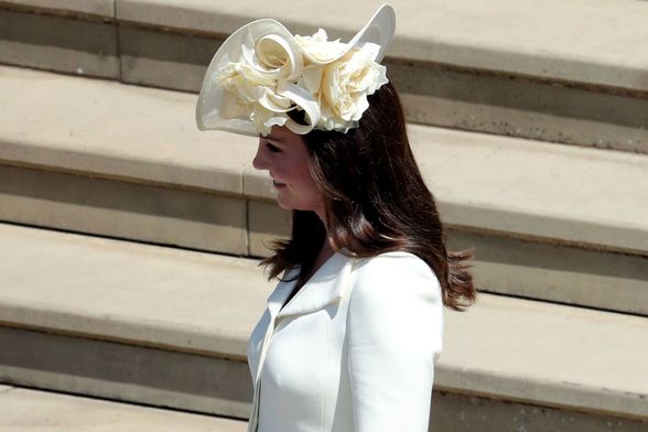 Catherine Middleton s princezom Charlotte i princom Georgeom na vjenčanju Meghan Markle i princa Harryja - 5