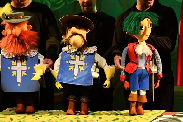 Predstava 'Tri mušketira'