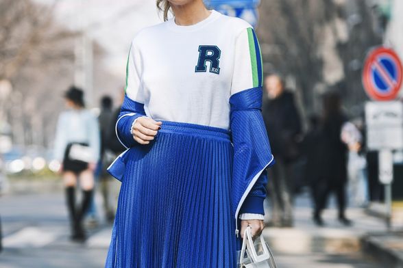 Majice s raznim natipisima i uzorcima podižu kombinacije na višu razinu