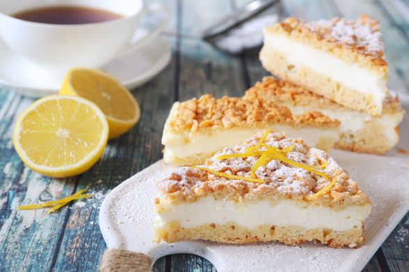 Brza pita s jogurtom, kokosom i limunom