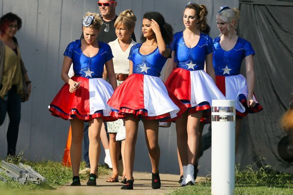 Jennifer Aniston na setu filma Dumplin\'