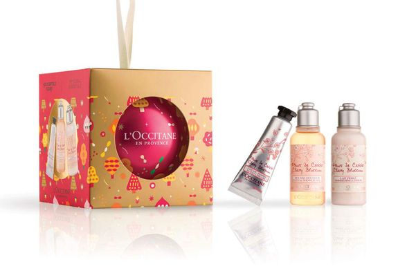 Blagdanska kugla - trešnjin cvijet