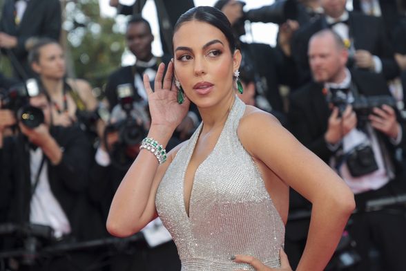 Modni stil Georgine Rodriguez - 9