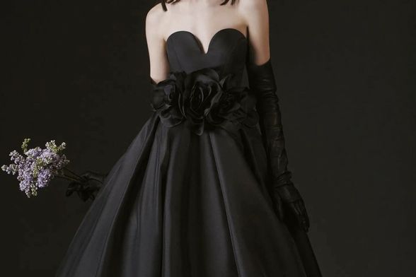 Crna vjenčanica iz linije Vera Wang Bridal