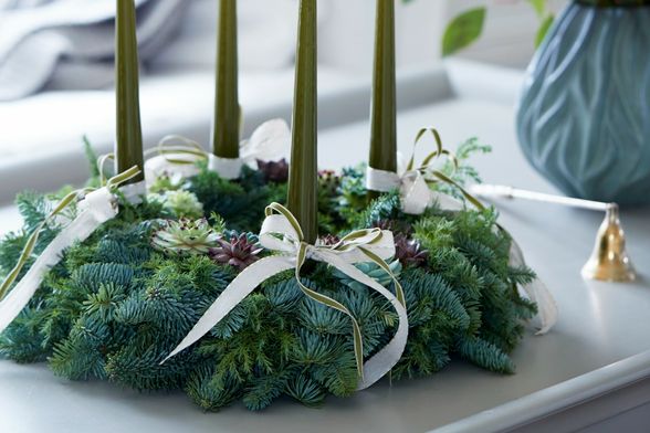 Adventski vijenac neizostavan je ukras u mnogim domovima