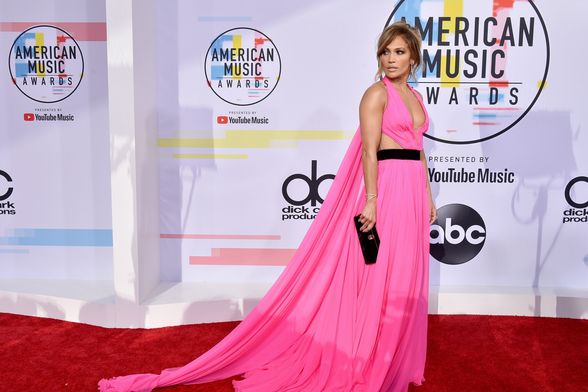 Jennifer Lopez na dodjeli Američkih glazbenih nagrada 2018. godine (Foto: Profimedia) - 3