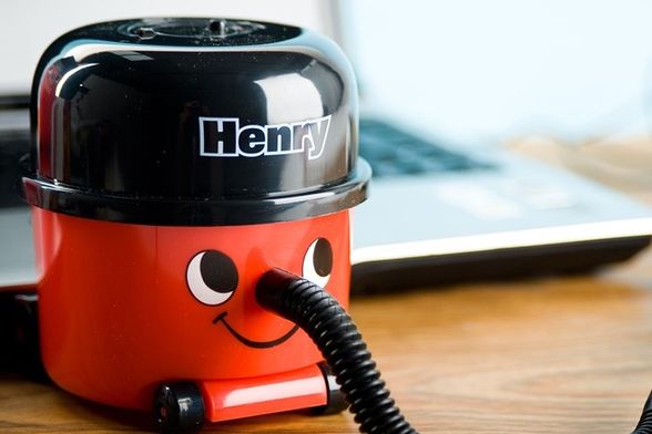 Ovaj je usisavač savršen dodatak svakom radnom stolu