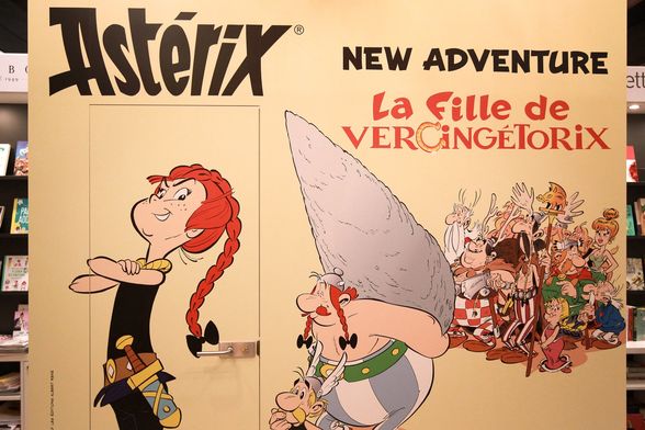 Crvenokosa Adrenaline je prva junakinja u slavnoj priči o Asterixu i Obelixu