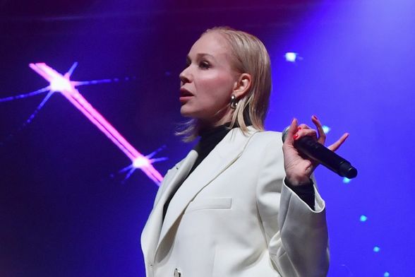 Jelena Rozga u Miu Miu čizmama na Bučijadi - 4