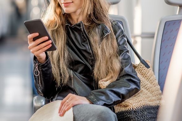 Telefoniranje u javnom prijevozu često je predmet rasprava