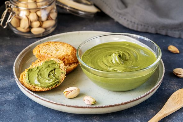 Domaći namaz od pistacija