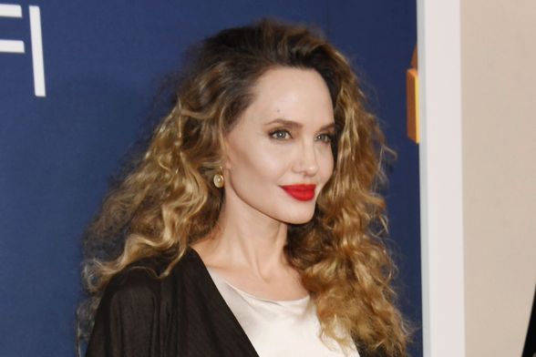 Angelina Jolie na premijeri filma 'Maria' u Los Angelesu - 6