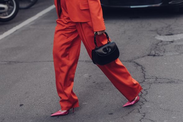 Odijelo je sjajna opcija za jesenske svečanosti