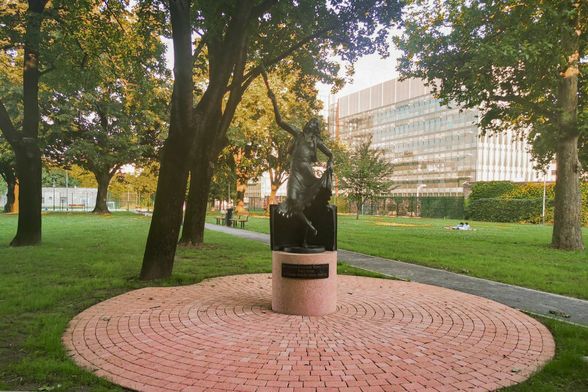 Kip Romkinje koja pleše, Zagreb - 3