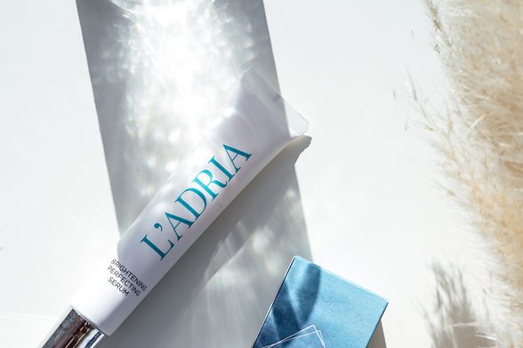 L'ADRIA Brightening perfecting serum