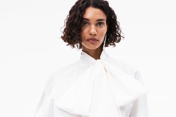 Košulja s velikom mašnom, 34,99 eura