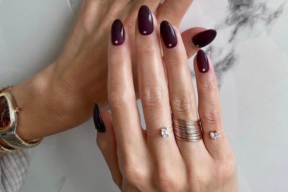 Nokti boje patlidžana