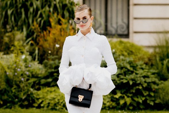 Xenia Adonts u kreaciji Daniela Roseberryja za Schiaparelli