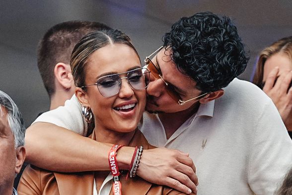 Jessica Alba i Danny Ramirez na US Openu