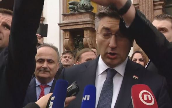 Plenkovića brane od bombona