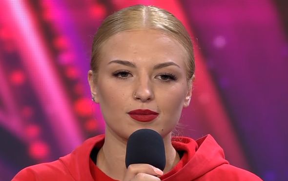 Izlazi muškarac iz kasnih 30-ih
