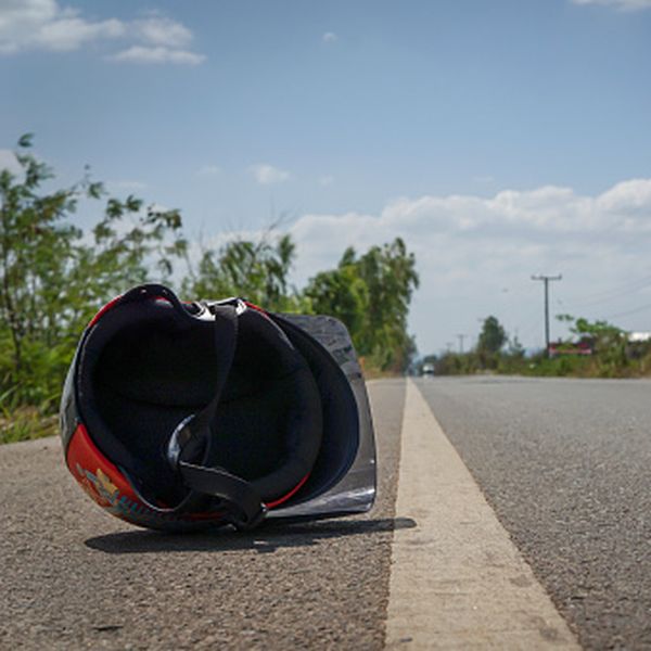 U teškoj prometnoj nesreći poginuo motociklist