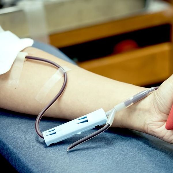 Ova krvna grupa spašava živote – a sada je opasno nedostaje! Jeste li među rijetkima koji je imaju?