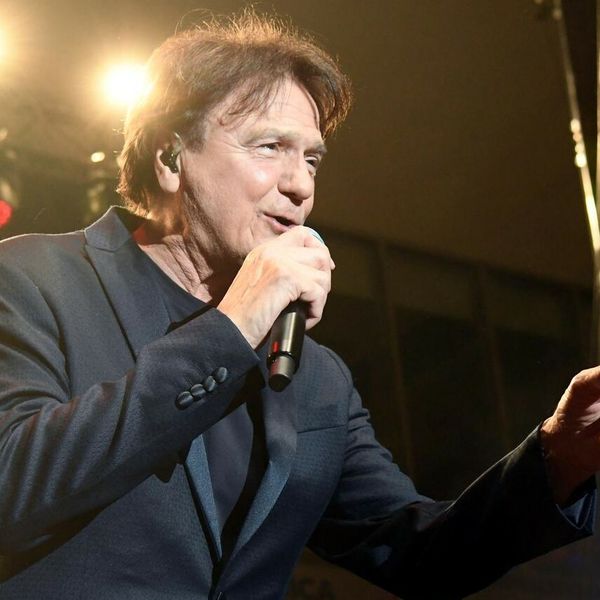 Pogledajte što je Zdravko Čolić napravio na koncertu kad je u publici ugledao ljubav iz mladosti, poznatu glumicu