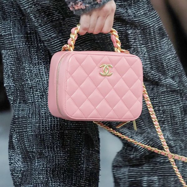 Blush pink trend: Nježna ružičasta boja za proljeće 2026.