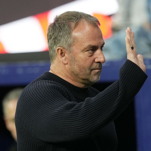 Svlačionica Barcelone ostala u šoku kada je čula da Flick vadi Pedrija na poluvremenu