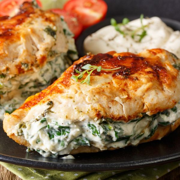 Bez kompliciranja: Recept za pileća prsa punjena špinatom i krem sirom