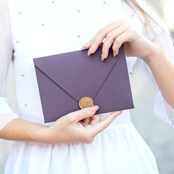 Papirnate pozivnice za vjenčanja - postaju li stvar prošlosti?