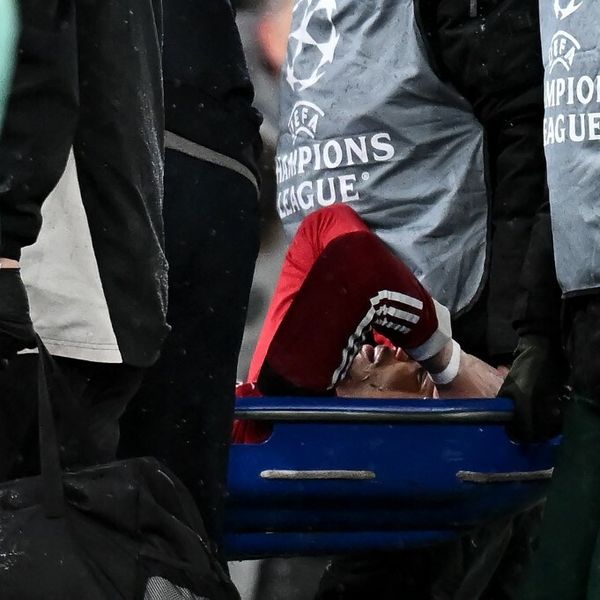 VIDEO Teška ozljeda šokirala Francuze: Zvijezda Liverpoola iznesena s terena, propušta SP?