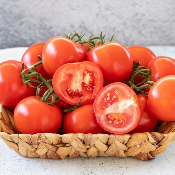 Rajčica bolje uspijeva ako pored nje posadite kadifu