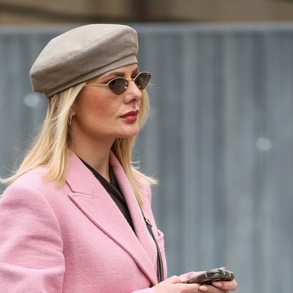 Ulična moda Zagreb u trapez trapericama i najženstvenijim štiklama