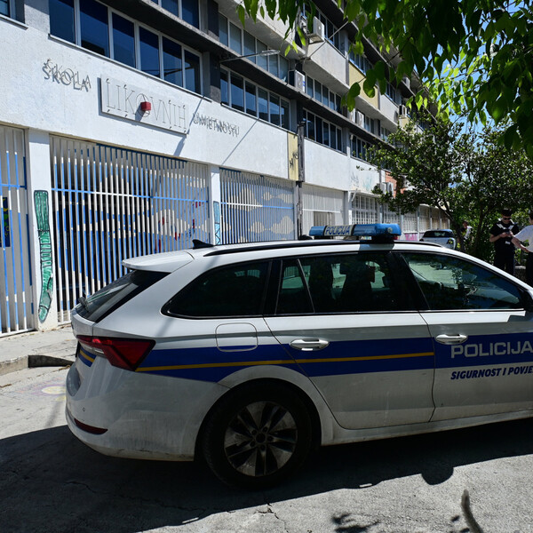 Nove dojave o bombama u školama: Učenici evakuirani, traje pretraga