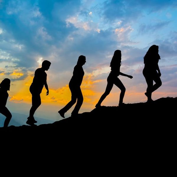 Prema “teoriji 7 prijatelja”, ovo su jedini ljudi koje trebate u svom krugu