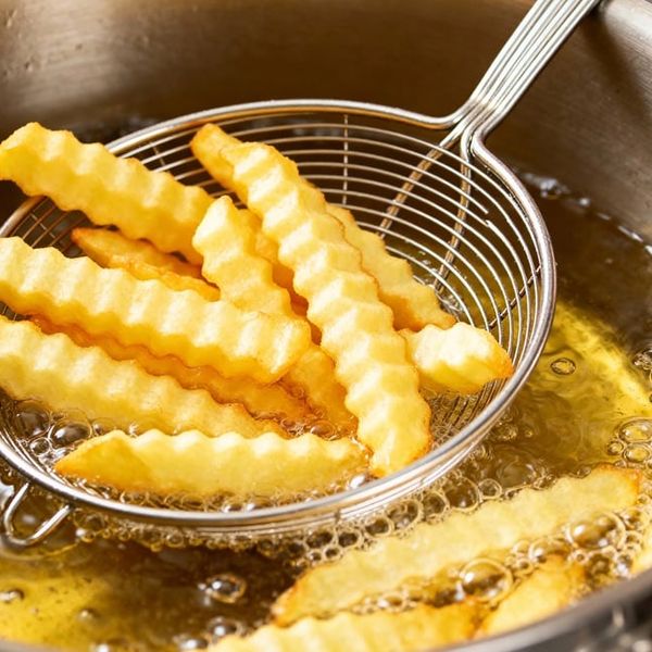 Obožavate pomfrit? Ovaj trik smanjuje masnoće, a okus ostaje isti