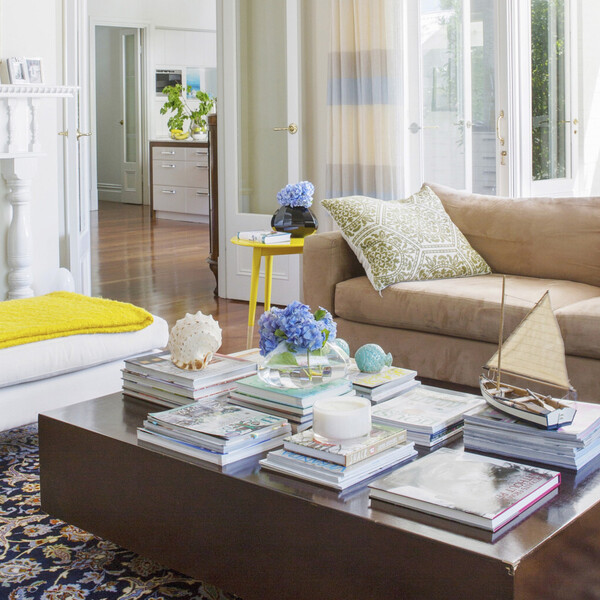 Orijentalni tepisi su trend u uređenju dnevnog boravka