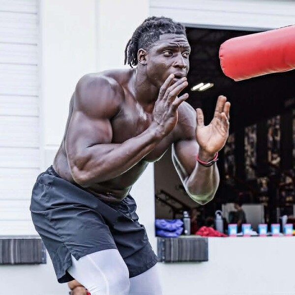 Izgleda poput zvijeri: Nikada nije odigrao utakmicu, a sada će igrati u najjačoj ligi svijeta!