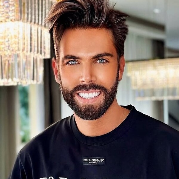 Marko Grubnić zablistao na premijeri filma ''Vrag nosi Pradu 2'': Posebna frizura ukrala svu pažnju