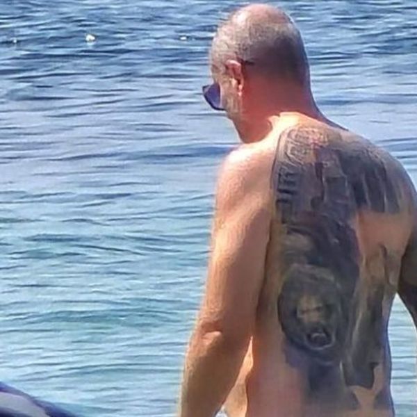 Prizor muškarca na plaži nasmijao gledatelje: "Ja gledam tetovaže i ne kužim"