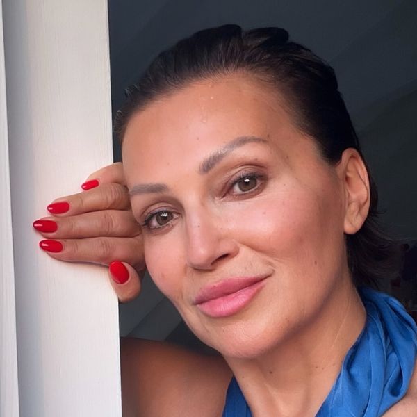 Nina Badrić u kupaćem kostimu potpuno otvorenih leđa