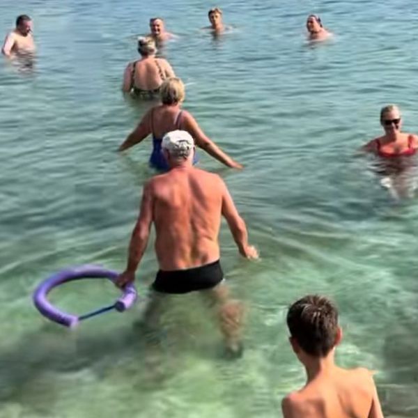 "Je li živ, zna li se?": Snimka s Jadrana postala hit, radi li i vaš muž ovo?