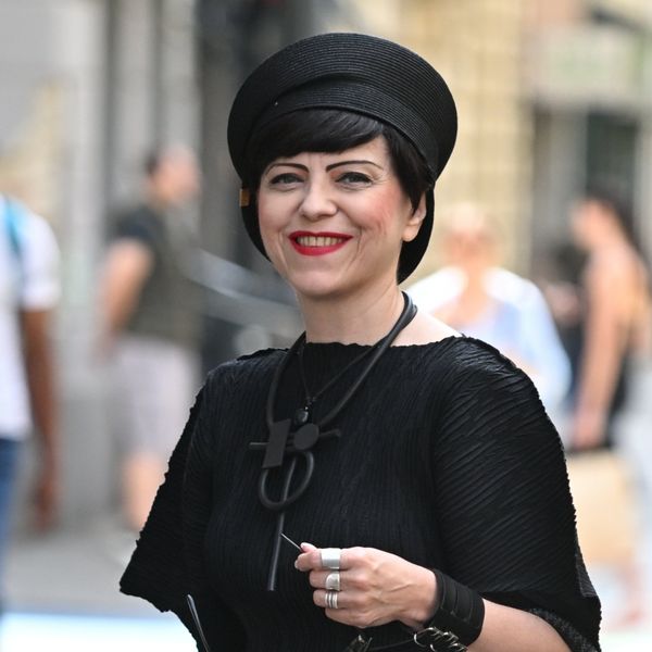 Mirela Holy u šetnji centrom Zagreba u potpuno crnom izdanju